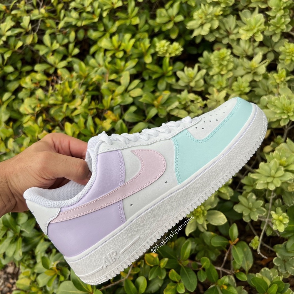 Nike Custom Air Force 1 Low NWT - Picture 3 of 6